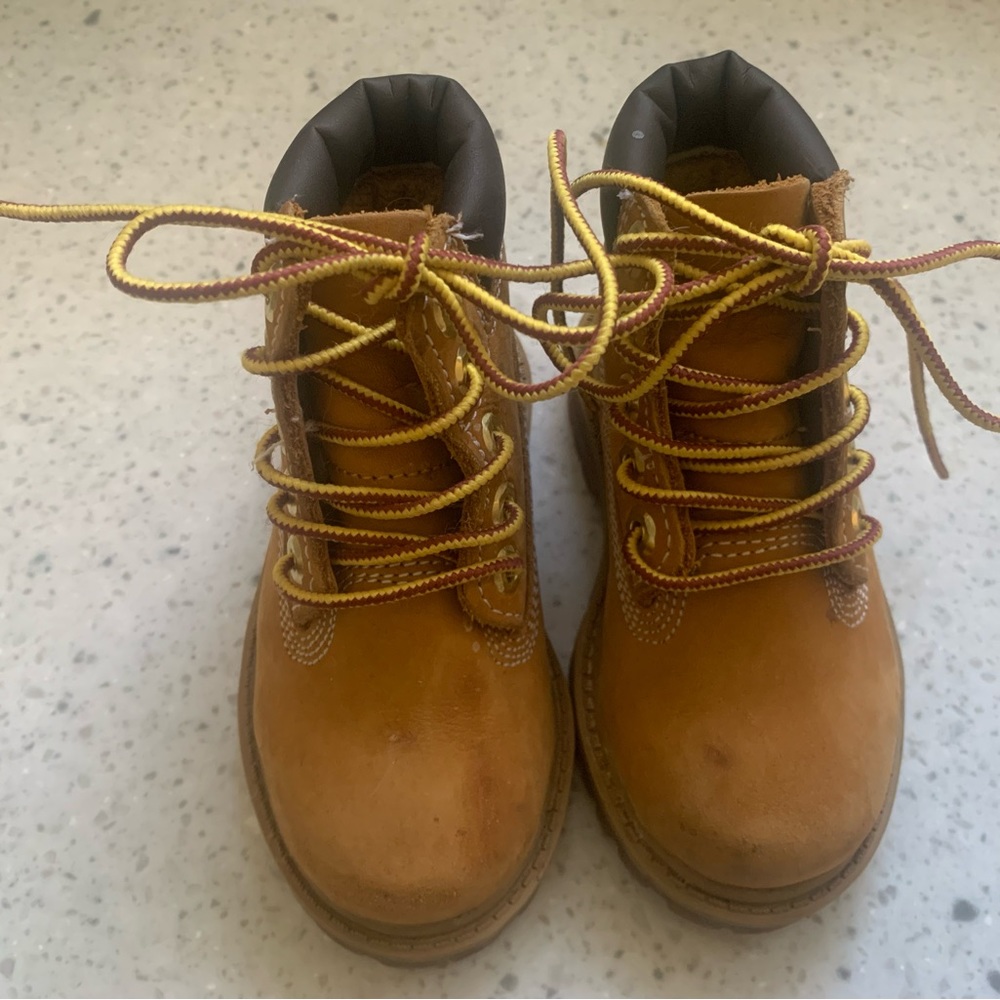 Baby Toddler size 6 Timberland boots